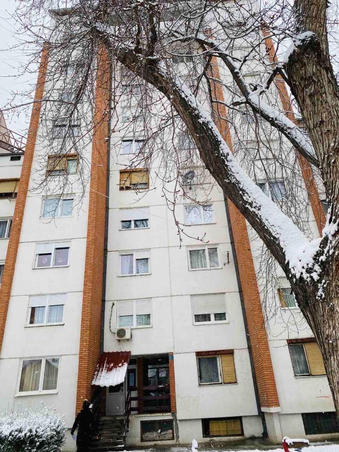 Sofi Apartment Ni Exterior foto